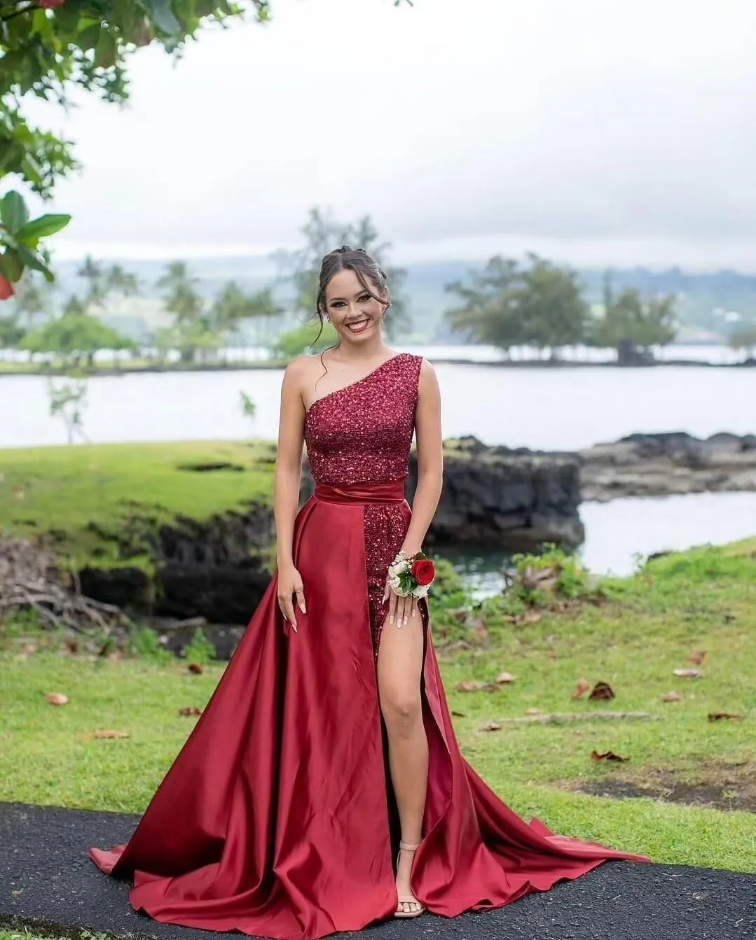 Dymaisei Mermaid Sequin Prom Dresses 2024 Sparkly Satin Formal Dress with Slit One Shoulder Ball Gowns