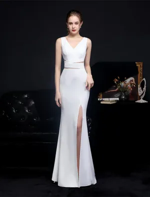 Mermaid / Trumpet Prom Dresses Elegant Dress Formal Floor Length Sleeveless V Neck Polyester with Slit