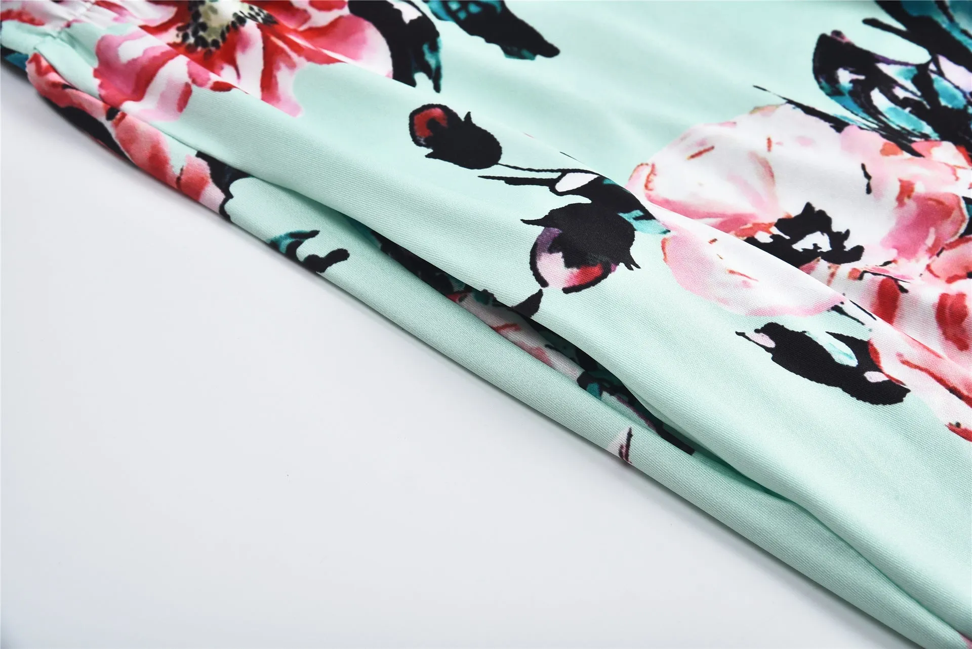 Mom and Me Floral Pattern Prints Short Sleeve Matching Dresses