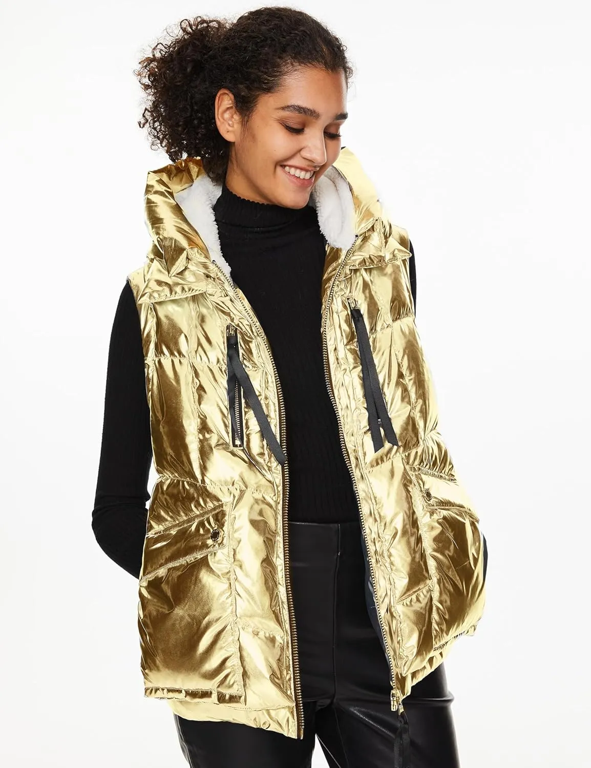 Orolay Women's Metallic Down Vest - Fashion Cropped Sleeveless Puffer Jacket Lightweight Shiny Hooded Gilet with Pockets