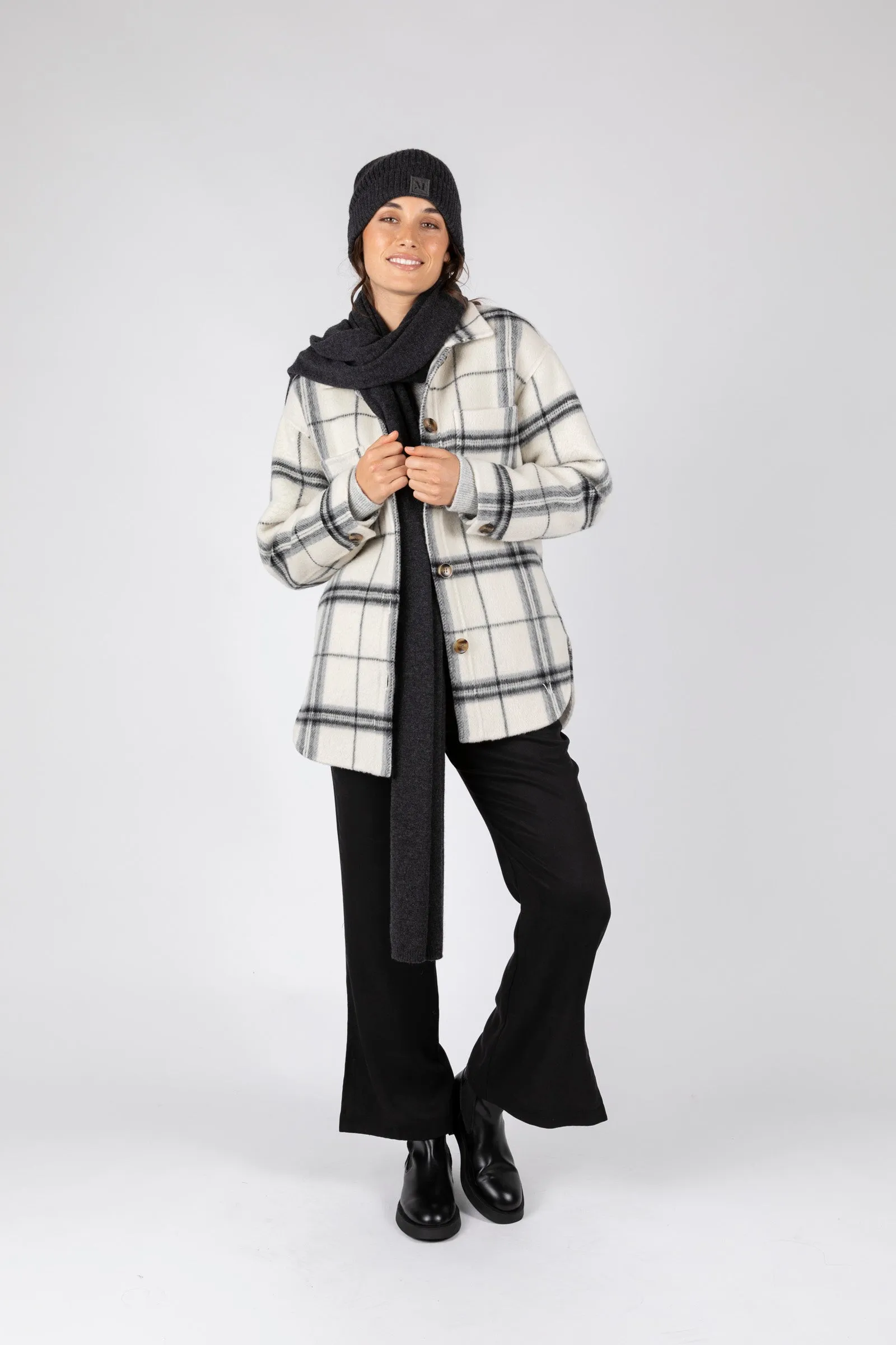 Oslo Shacket - Midnight Check