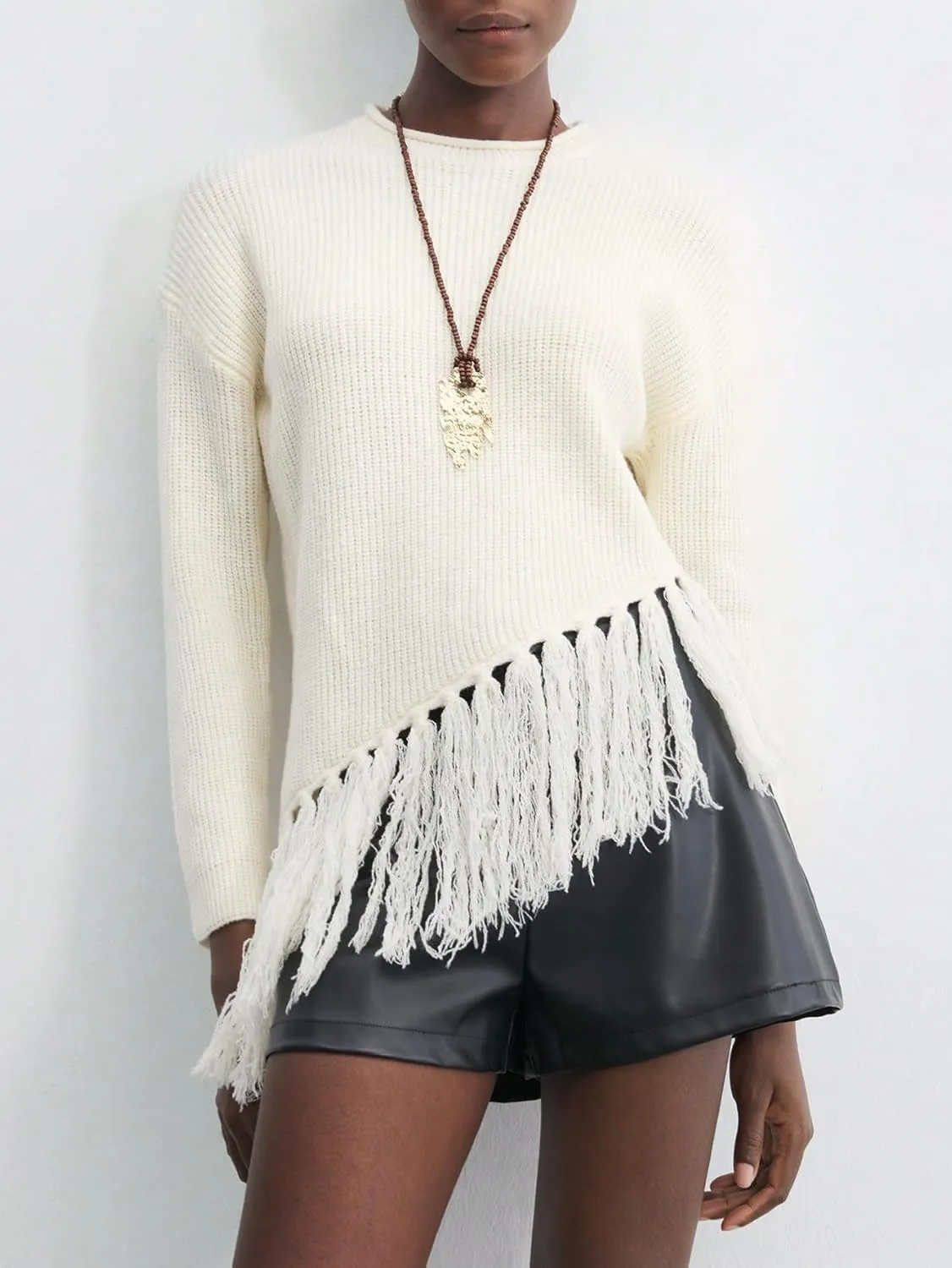 SweatyRocks Women's Long Sleeves Sweater Crew Neck Solid Color Fringe Hem Knitted Pullovers Tops