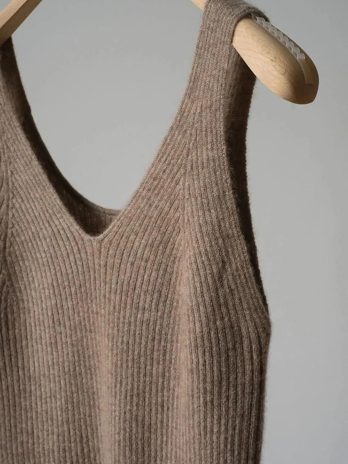 Women High Strecth Camisole V-Neck Tank Sleeveless Shirt Knitted Wear Slim Vest
